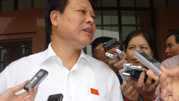 Bộ trưởng Bộ Tài chính “bênh” quỹ bình ổn giá xăng dầu