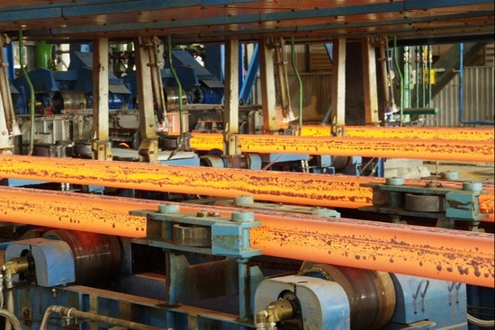 Pomina 3 không những đáp ứng tốt nhu cầu về phôi nguyên liệu để sản xuất thép cho các nhà máy trong hệ  thống Pomina, mà còn cung cấp cho các nhà máy sản xuất thép khác trong nước, đảm bảo lượng phôi của ngành thép xây dựng không phải nhập khẩu.