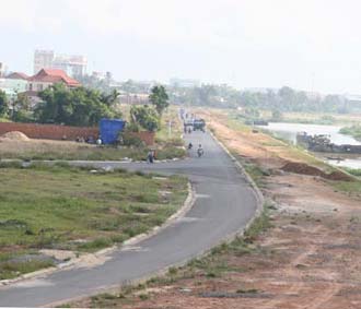 Theo ước tính của Ngân hàng Thế giới (WB), hiện Việt Nam đang chi khoảng 8 đến 9% GDP cho đầu tư vào cơ sở hạ tầng. Lượng vốn này phụ thuộc nhiều vào nguồn vốn ODA.