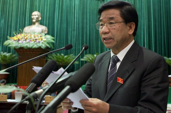 Chủ nhiệm Ủy ban Kinh tế Hà Văn Hiền tại diễn đàn Quốc hội.