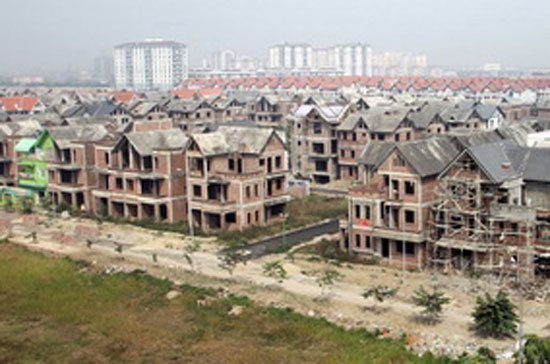 Một trong những mục tiêu của chiến lược là từng bước nâng cao chất lượng nhà ở.