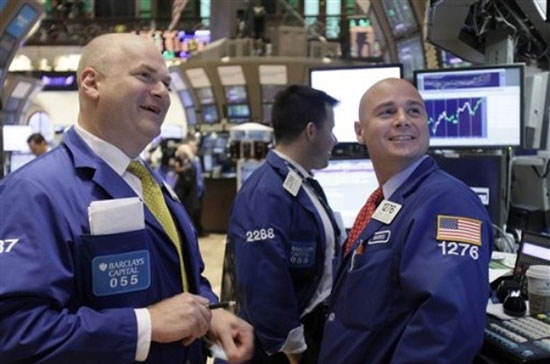 Theo số liệu của Thomson Reuters, trong số 147 công ty thuộc chỉ số S&P 500 đã công bố lợi nhuận, có tới 68% vượt kỳ vọng<i> - Ảnh: AP.</i><br>