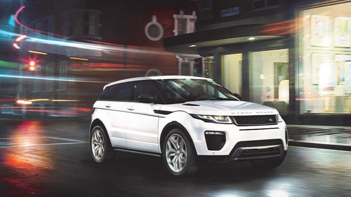 Range Rover Evoque được nâng cấp tổng thể từ phần đầu đến phần đuôi của xe.