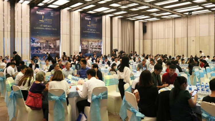 Lagoona Bình Châu là dự án hiếm hoi với đặc trưng biển - hồ - đầm - rừng nguyên sinh - sông - bình nguyên - đồi cát tất cả đều tự nhiên.