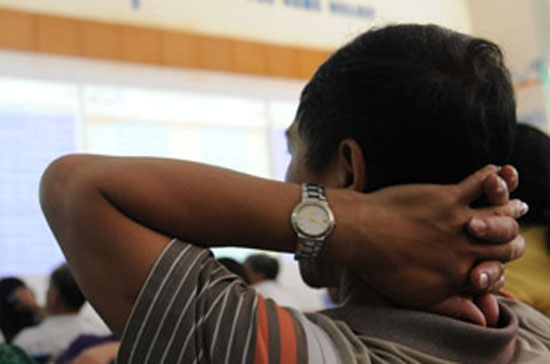 Bước ngoặt rõ nét sáng nay của chỉ số thể hiện ngay khi mốc 480 điểm bị xuyên qua - Ảnh: Quang Liên.