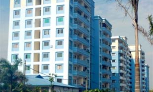 Doanh nghiệp địa ốc nội: Đất thừa, vốn thiếu