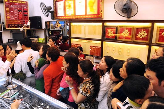 Những giải pháp mới có thể sẽ tạo một cơ chế đồng bộ để Ngân hàng Nhà nước quản lý tốt hơn thị trường vàng trong thời gian tới, cũng như trong dài hạn.