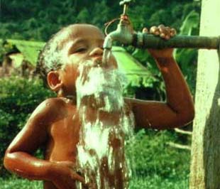 Liên hiệp quốc định nghĩa tình trạng thiếu nước là khi nguồn cung cấp nước tái sinh được thấp hơn 1.000 m3/người/năm.