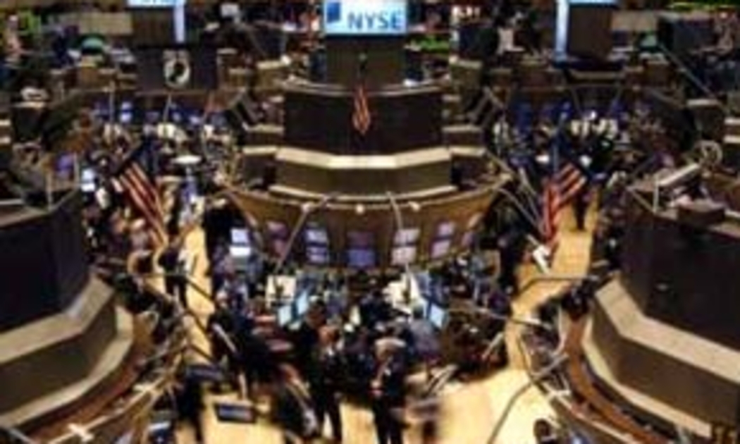Giao dịch tại thị trường chứng khoán New York, thị trường vốn lớn nhất thế giới - Ảnh: Reuters.