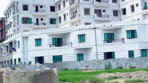 Chiều nay, giao lưu trực tuyến: “Nhà ở xã hội: Từ chính sách đến thực tế”