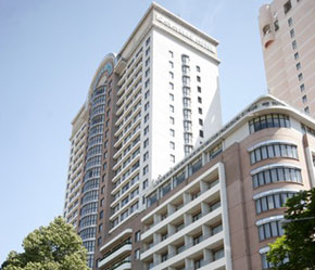 Có dự án xây dựng cao ốc 28-30 tầng khi hỏi tư vấn Việt Nam có dám nhận không, nhưng cũng không dám đặt bút ký (!?).