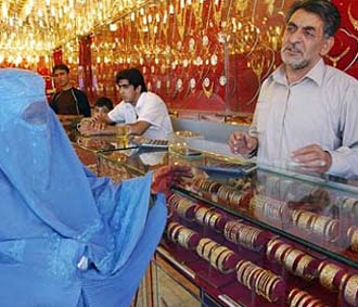 Một cửa hàng vàng ở Kabul, Afghanistan - Ảnh: AFP.