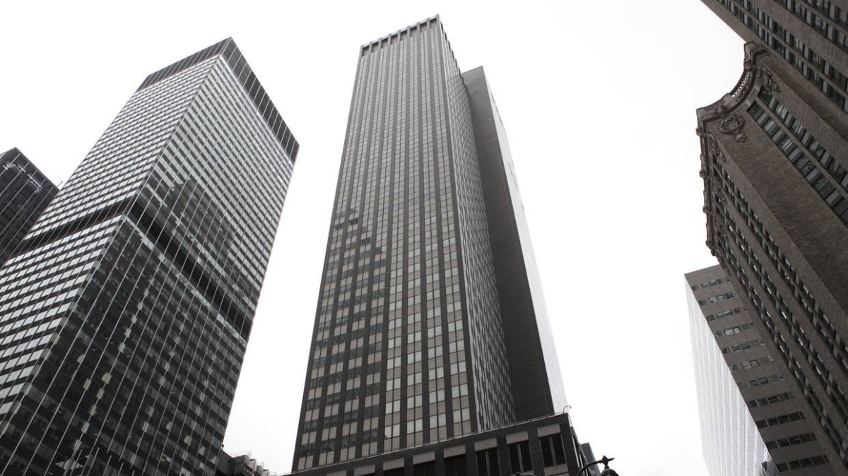 Động thái bán ròng cũng cho thấy thái độ của chính phủ Trung Quốc đối với việc đầu tư ra nước ngoài đã thay đổi vài tháng trở lại đây - Ảnh: WSJ.