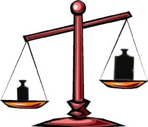 Quyền hạn của ai lớn hơn cần được xem xét trong bối cảnh cụ thể.