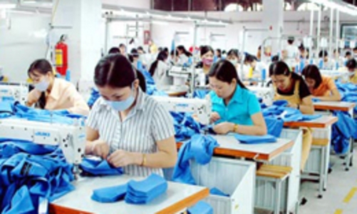 Doanh nghiệp dệt may lo vì... nhiều đơn hàng