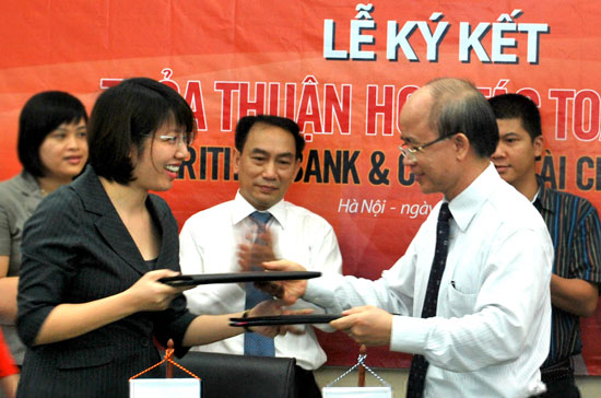 Theo thỏa thuận, hai bên sẽ cùng hợp tác trên các lĩnh vực nguồn vốn, kinh doanh ngoại hối, dịch vụ thanh toán, tín dụng, thu xếp vốn và tư vấn tài chính tiền tệ.