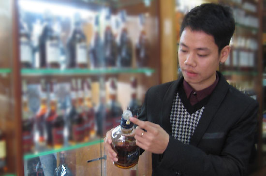 Việc cân nhắc lựa chọn sản phẩm trước khi mua hoặc kiểm tra sản phẩm được biếu tặng trước khi sử dụng là những việc cần thiết để người tiêu dùng loại trừ nguy cơ sử dụng phải hàng giả, hàng kém chất lượng.