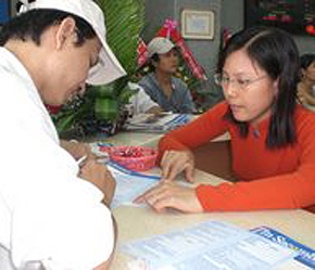 Sacombank hiện là ngân hàng cổ phần có vốn, mạng lưới và số lượng cổ đông lớn nhất Việt Nam.