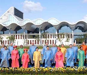 Hội nghị cấp cao APEC lần thứ 14 được tổ chức thành công tại Việt Nam vào cuối năm ngoái.