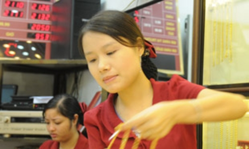 Giá vàng trong nước sát mốc 22 triệu đồng/lượng