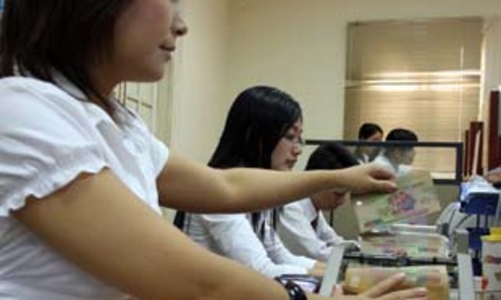 Nới chính sách tiền tệ: Yêu cầu từ thực tế?