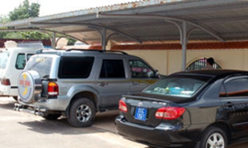 Nới quy định mua sắm ôtô công