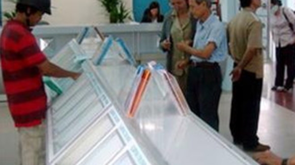 Giao dịch bất động sản: Còn băn khoăn khi