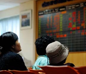 Phiên cuối năm, khối lượng được duy trì ở mức khá cao, khối ngoại tiếp tục khẳng định hướng mua ròng.