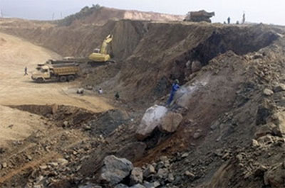 Một góc mỏ đồng Sin Quyền.