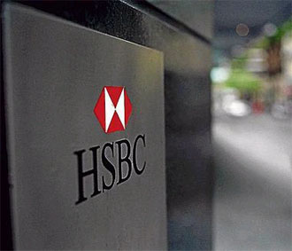 HSBC một lần nữa khuyên các nhà đầu tư nước ngoài gom cổ phiếu Việt Nam để tích lũy dài hạn, vì những khó khăn sẽ còn tiếp tục trong ngắn hạn nhưng xét về dài hạn, cơ hội tại thị trường Việt Nam là rất lớn.