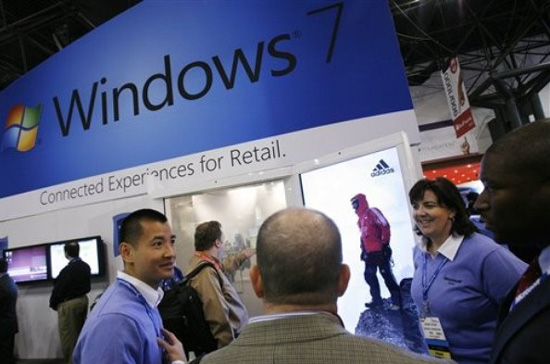 Windows 7 hiện là hệ điều hành bán chạy nhất của Microsoft - Ảnh: AP.