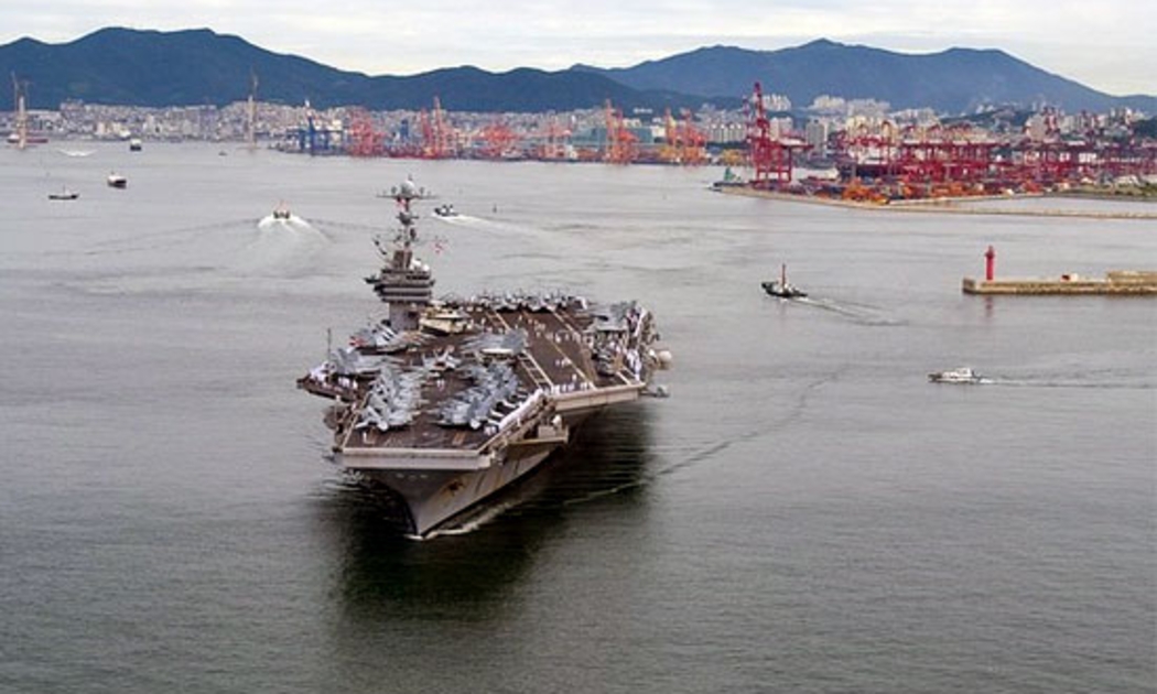 USS George Washington là tàu sân bay thuộc biên chế Hạm đội Thái Bình Dương của Hoa Kỳ, có căn cứ tại Nhật Bản - Ảnh: Reuters.