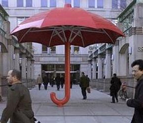 Các nhà phân tích cho rằng thoả thuận này sẽ giúp gia tăng sự hiện diện vẫn tương đối mờ nhạt của Citigroup tại Nhật Bản.