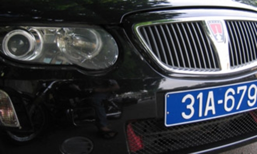 Kiềm chế lạm phát: Mua ôtô công sẽ bị hạn chế