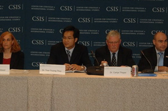 Các học giả tại hội thảo - Ảnh: TTXVN