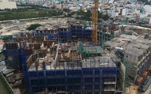 Hiện tại, Block C đã xây đến tầng 9.