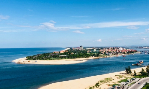 Điểm mặt những doanh nghiệp lớn đang đầu tư vào “điểm nóng” Quảng Bình