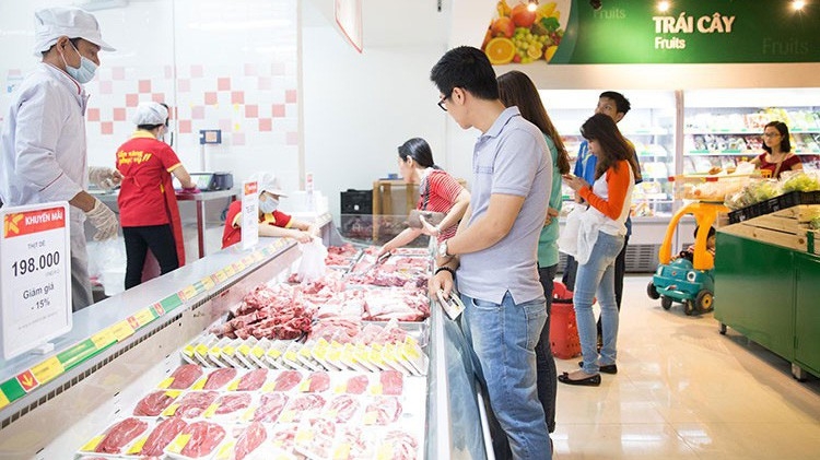 Xét theo ngành hoạt động, doanh thu bán lẻ hàng hóa 4 tháng đầu năm ước tính đạt 1,2 triệu tỷ đồng, chiếm 76,8% tổng mức và tăng 13,2% so với cùng kỳ năm ngoái.