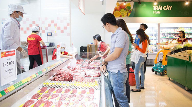 Cùng với những kỳ nghỉ Lễ, hoạt động vui chơi, giải trí, ăn uống ngoài gia đình làm cho tổng mức bán lẻ hàng hóa và doanh thu dịch vụ tiêu dùng tăng khá so với cùng kỳ năm trước.