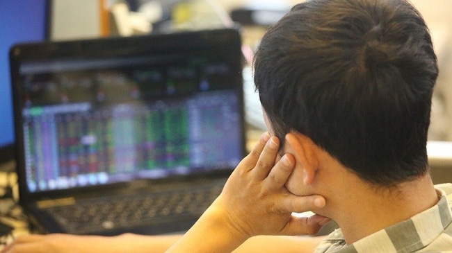 Đà bán ròng của khối ngoại vẫn chưa ngớt