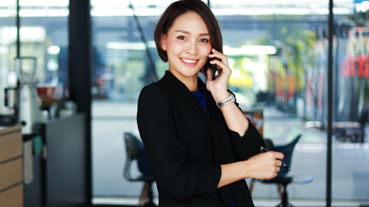 Ngoài tính năng chuyển tiền miễn phí và nhanh chóng, gói tài khoản Thương Nhân cho phép người dùng miễn phí rút tiền, phí thường niên thẻ ATM, phí chuyển khoản tại ATM Bản Việt và các ngân hàng khác.