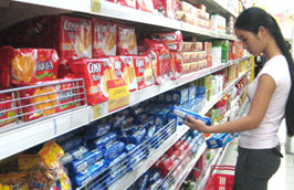 Thời gian qua, bánh kẹo sản xuất trong nước và nhập khẩu đã có mức tăng từ 2-7%.
