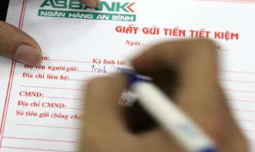 Lãi suất huy động VND sẽ hết “nóng”?