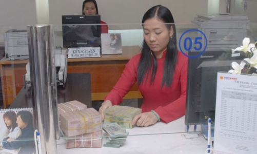 Lãi suất liên ngân hàng tiếp tục xu hướng giảm