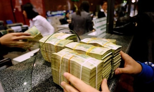 Chính phủ: Phấn đấu giảm lãi suất cho vay