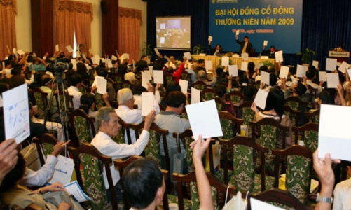 Ngân hàng “nóng” mùa đại hội cổ đông