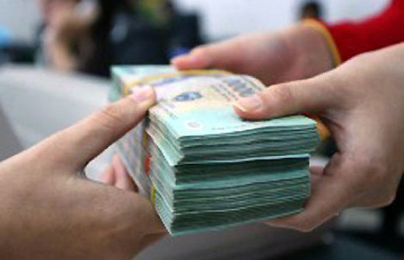 Việc điều hành chính sách tài khóa và tiền tệ năm 2010 của Ngân hàng Nhà nước không thực hiện được mục tiêu kiềm chế lạm phát.