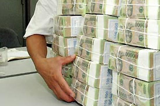Con số 98.642 tỷ đồng là mức vượt trội so với dữ liệu tập hợp trong hơn một năm trở lại đây (dao động từ 62.000 - 86.000 tỷ đồng).