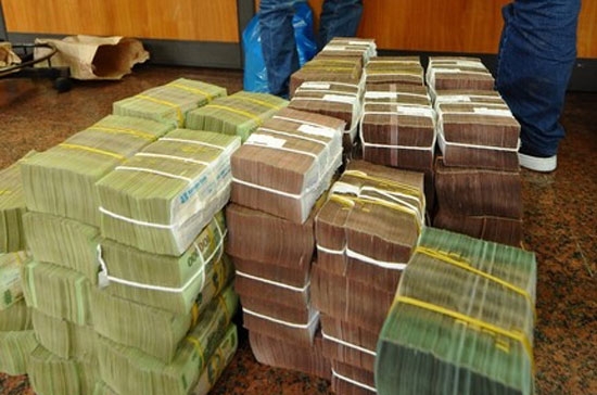 Dự kiến tuần bắt đầu từ hôm nay (16/1) sẽ là những ngày cao điểm lo tiền của các nhà băng - Ảnh: Getty.