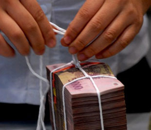 Có trường hợp ngân hàng đứng trước thực tế là doanh nghiệp có triển vọng phát triển, sẽ sử dụng vốn hiệu quả, có đầu vào đầu ra “nhìn tận mắt” nhưng lại lưỡng lự khi cấp vốn có hỗ trợ lãi suất.